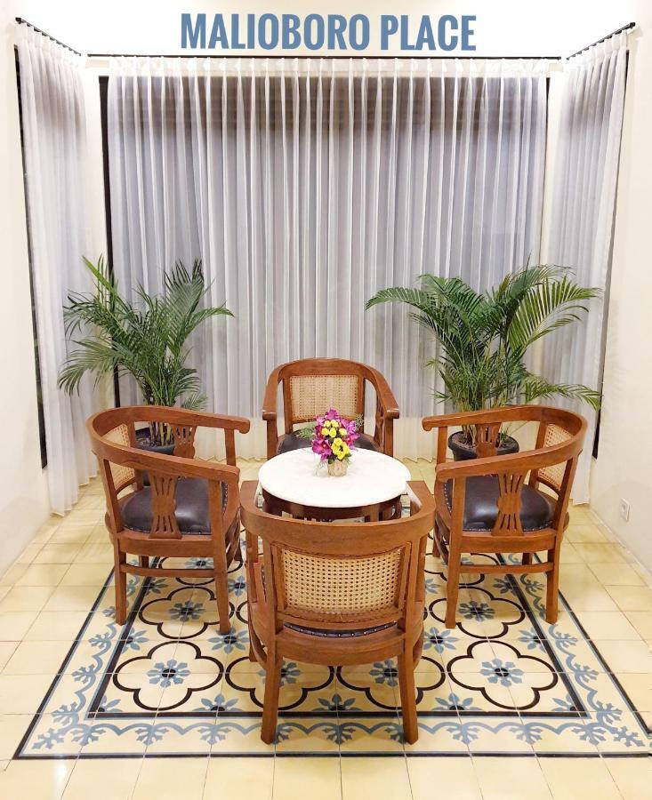 يوغياكارتا Malioboro Place المظهر الخارجي الصورة